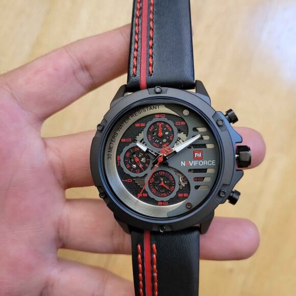 Naviforce Stylish Chronograph Watch in Leather for Men - Picture 3 of 12